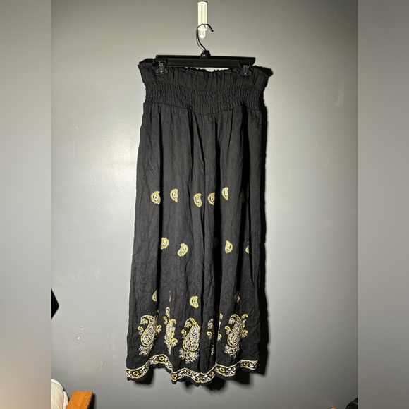 Anthropologie Smocked Wide Leg Embroidered Pants Womens Size Medium. - Picture 2 of 5